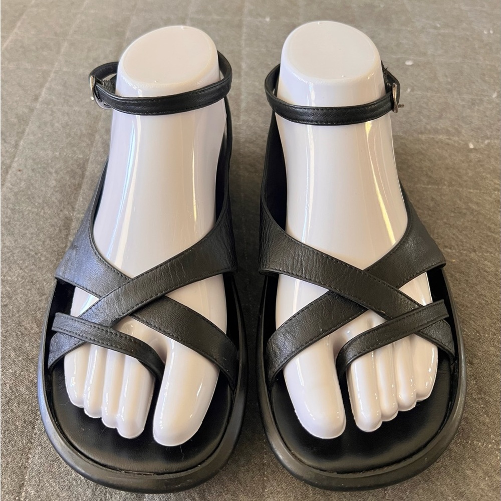 ROBERT CLERGERIE Sz 8.5 Soft Black Leather Strappy Sandals Made in France